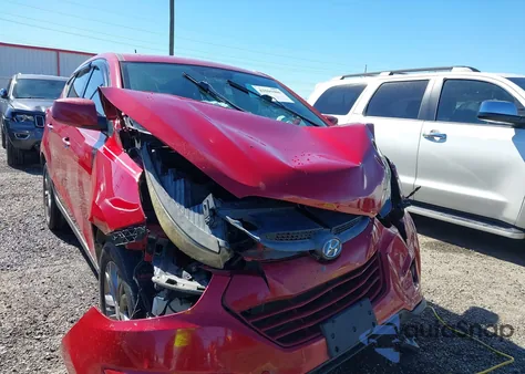 2015 Hyundai Tucson Gls z USA, uszkodzony, nr VIN KM8JT3AF7FU063481